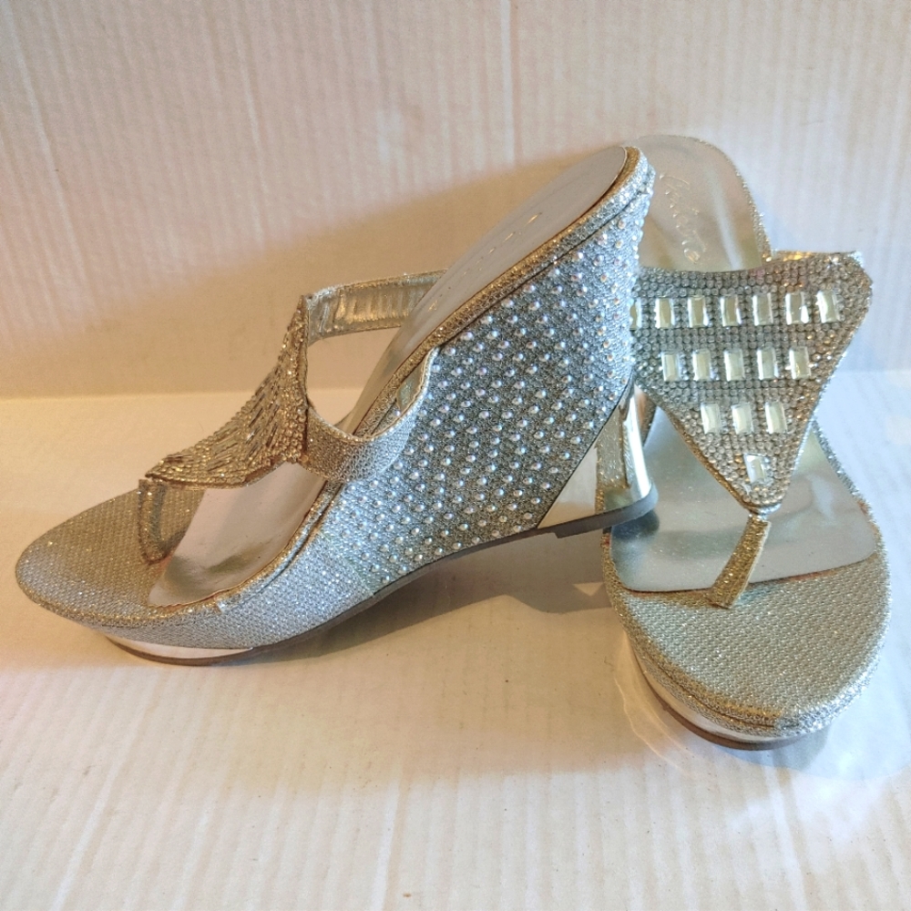 Celeste Rhinestone Jeweled Wedge Thong Sandals Size 8
